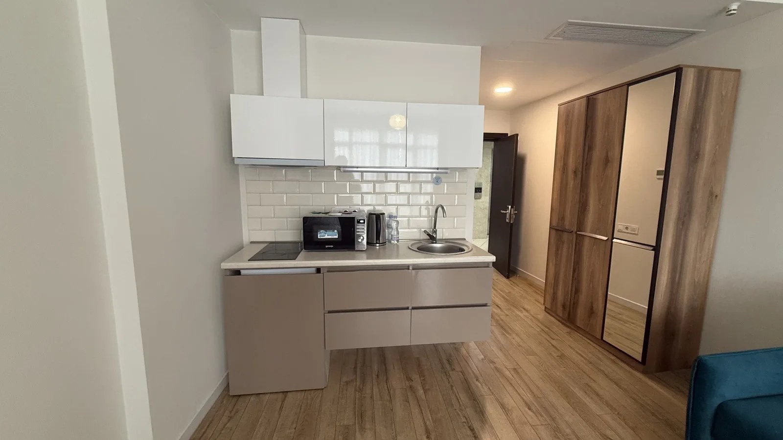 Kitchen area · F 509 · 6